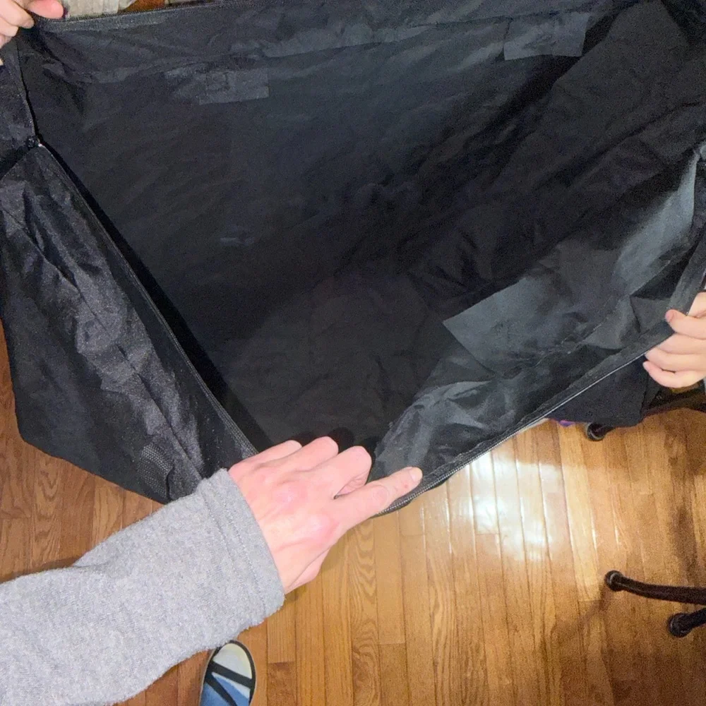 AMKE Black Travel Bag